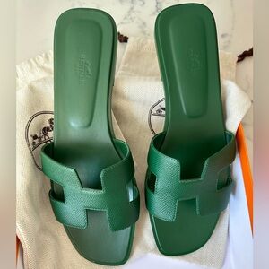 Hermes Oran Sandals - Vert Cactus